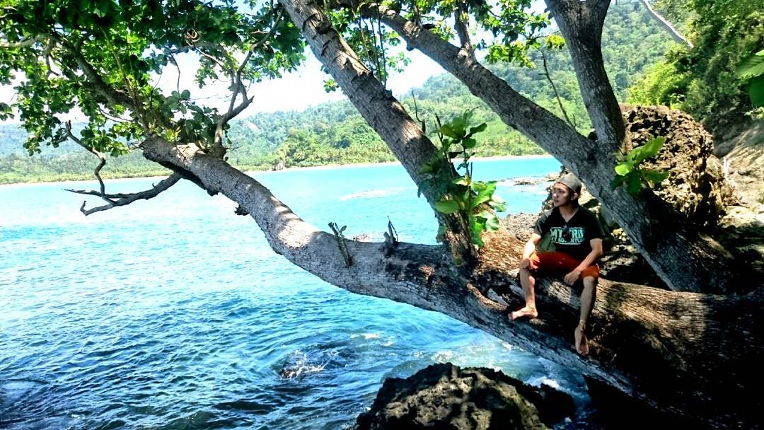 Rute dan Harga Tiket di Pantai Sipelot Rute dan Harga Tiket di Pantai Sipelot